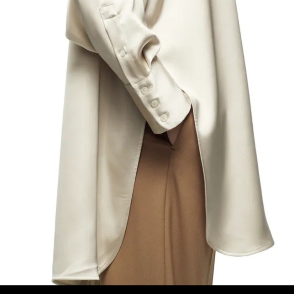 Last one Oversize satin effect blouse - Picture 2 of 6